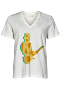 BEST MUSIC T-SHIRT: THE V.